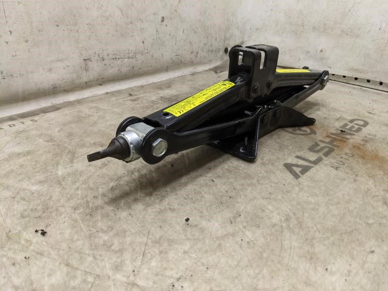 2009-2015 Hyundai Tucson Scissor Lifting Jack 09110-2S100 OEM4