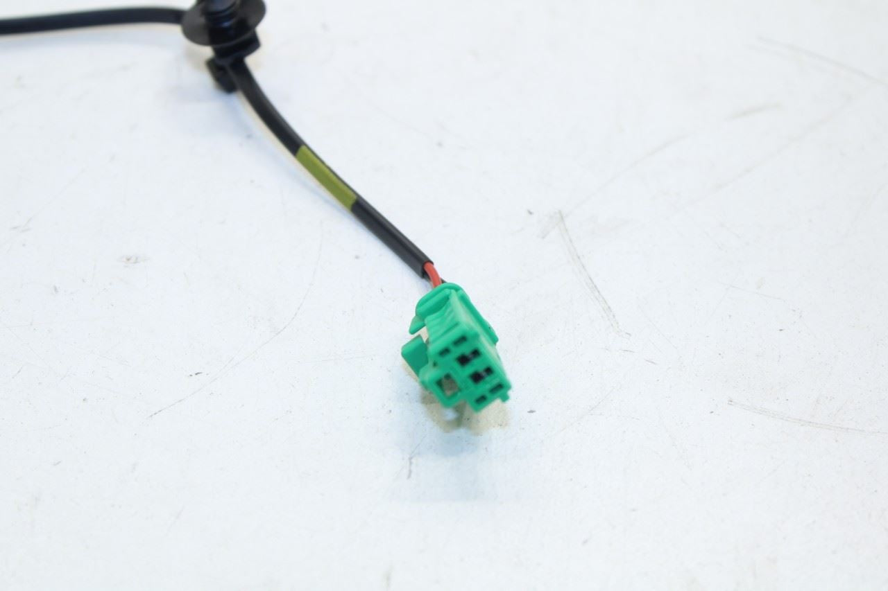 2019-23 Jeep Renegade Sport 2.4L FWD Front Passenger Right Side Seat Belt Buckle - Alshned Auto Parts