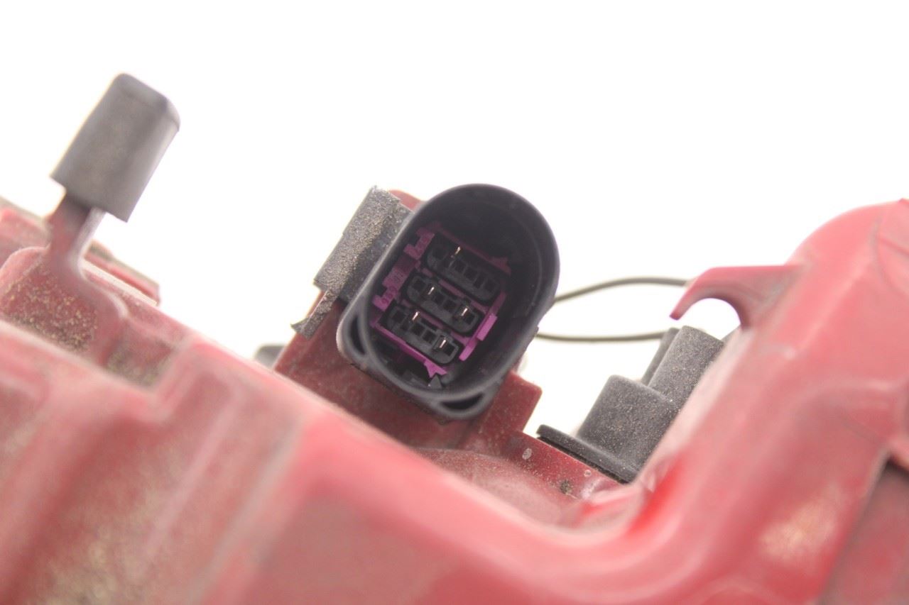 2013-2016 Audi S4 Premium Plus Rear Right Side Tail Light Lamp 8K5-945-096-AD9