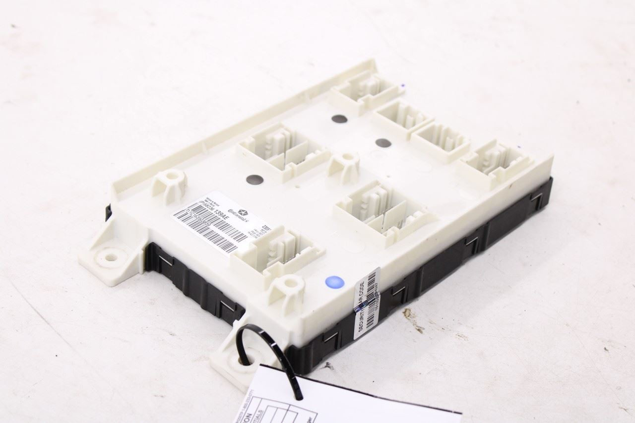2015 Dodge Durango SXT Body Computer Control Module BCM BCU 68236139AE OEM - Alshned Auto Parts