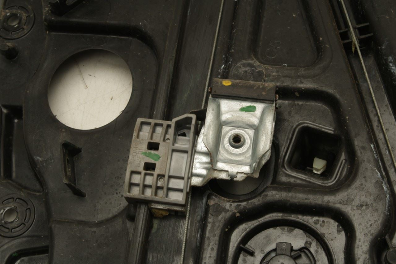 19-24 KIA Forte LXS Front Right Door Window Regulator w Carrier Plate 82481M6220 - Alshned Auto Parts