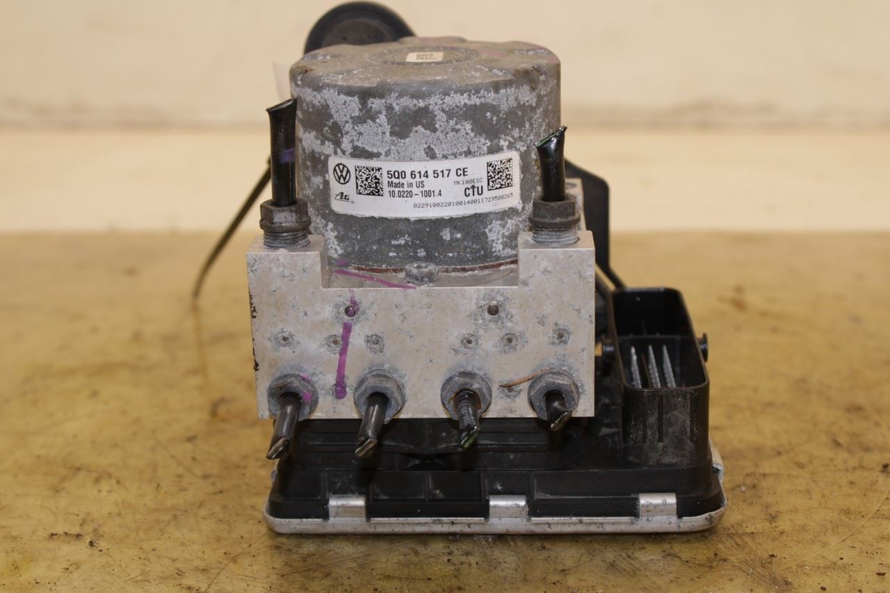 18-19 Volkswagen Atlas S 3.6L AWD ABS Anti Lock Brake Pump Control Module *ReaD* - Alshned Auto Parts