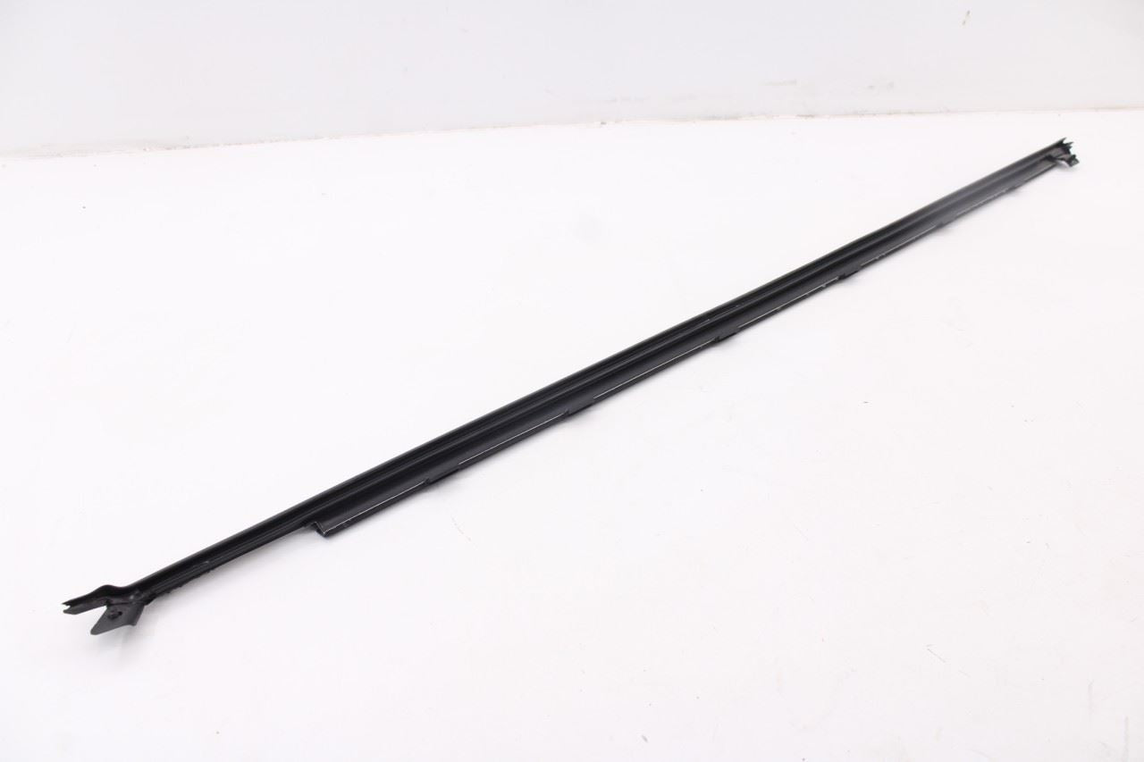 2015-2023 Ford Mustang GT Front Left Side Door Outer and Inner Belt Weatherstrip19