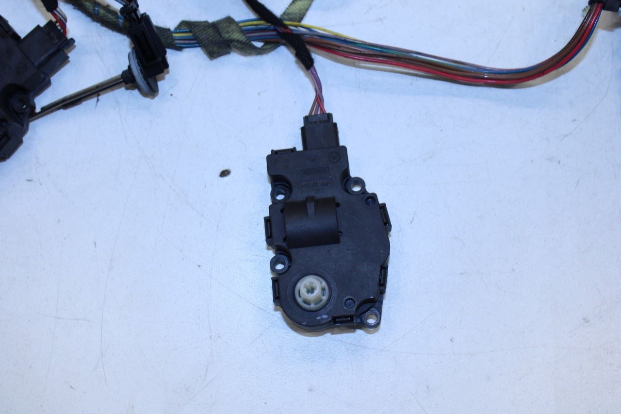 2010-2016 Porsche Panamera HVAC Blend Door Actuator Motor Set with Wire Harness - Alshned Auto Parts