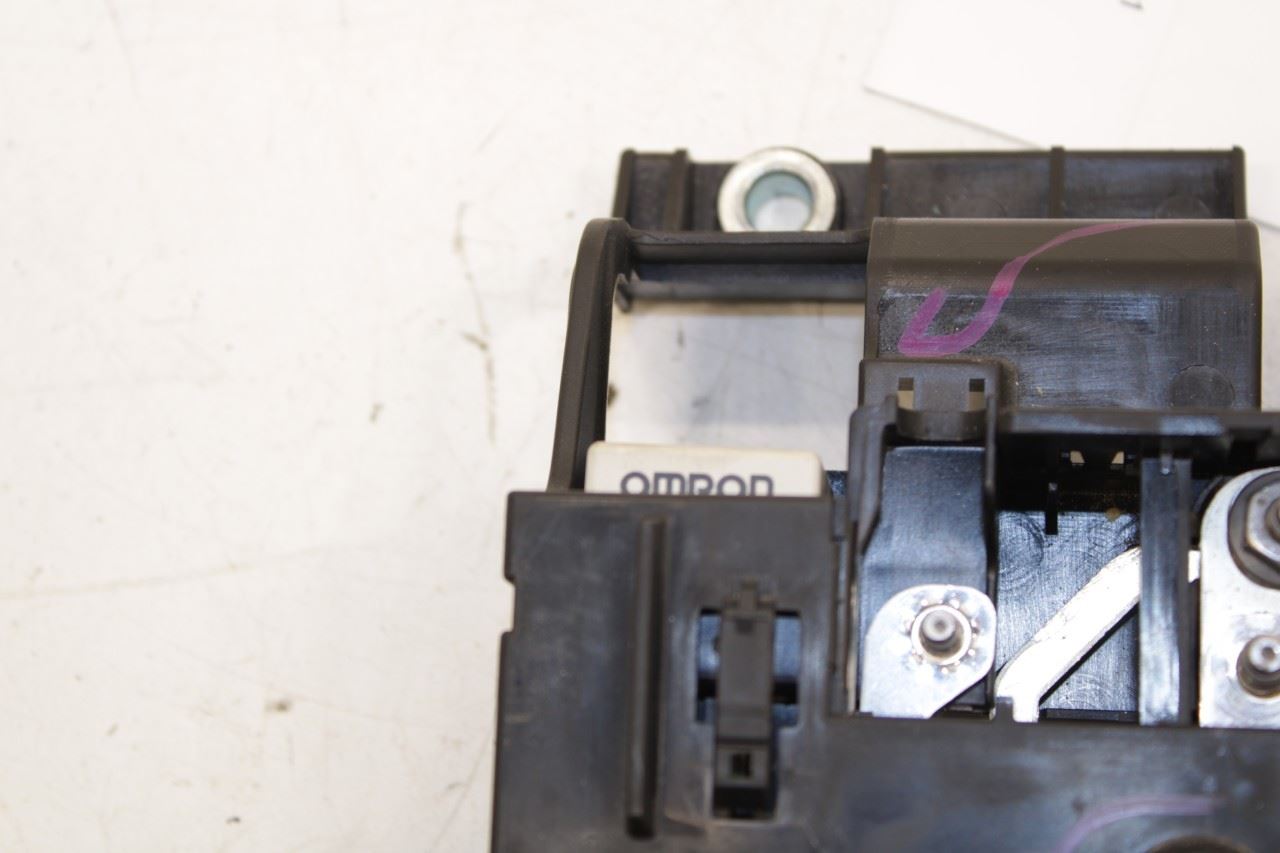 11-18 Porsche Cayenne Platinum AWD Engine Battery Junction Fuse Relay Box *ReaD* - Alshned Auto Parts