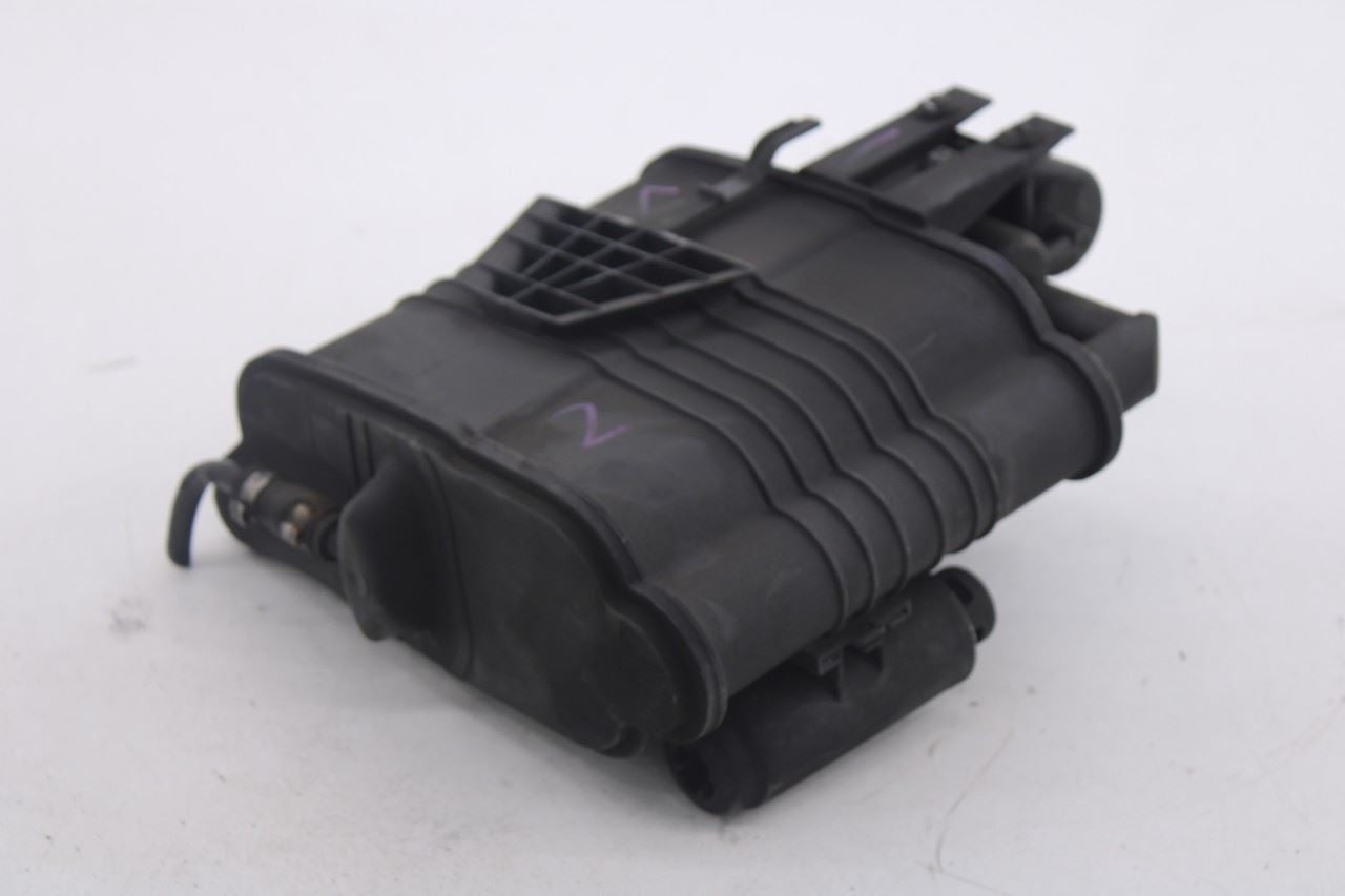 2015-2018 Mercedes-Benz C300 4Matic 2.0L Fuel Vapor Emission Canister 20547040003