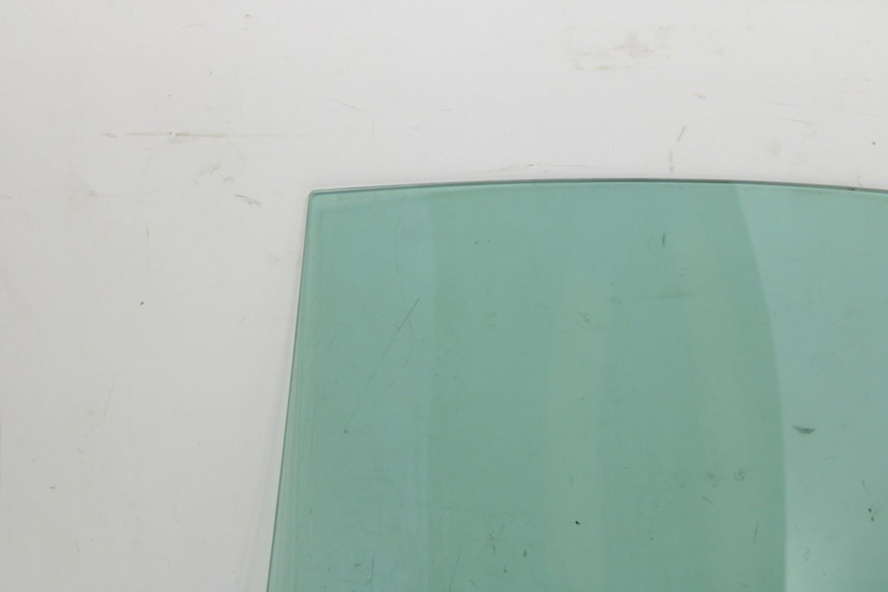 2017-2019 Alfa Romeo Giulia Ti AWD 2.0L Rear Right Side Door Window Glass R65898 - Alshned Auto Parts
