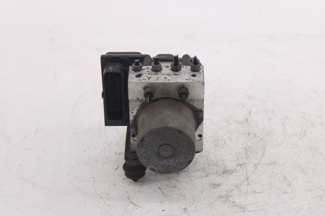 2014-2017 Audi Q5 Premium 2L ABS Anti Lock Brake Pump Control Module 8R0907379AS1