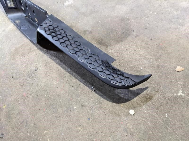 2011-24 Ram 1500 Classic Rear Bumper Step Pad w/ License Plate Lamps 55112621AA2