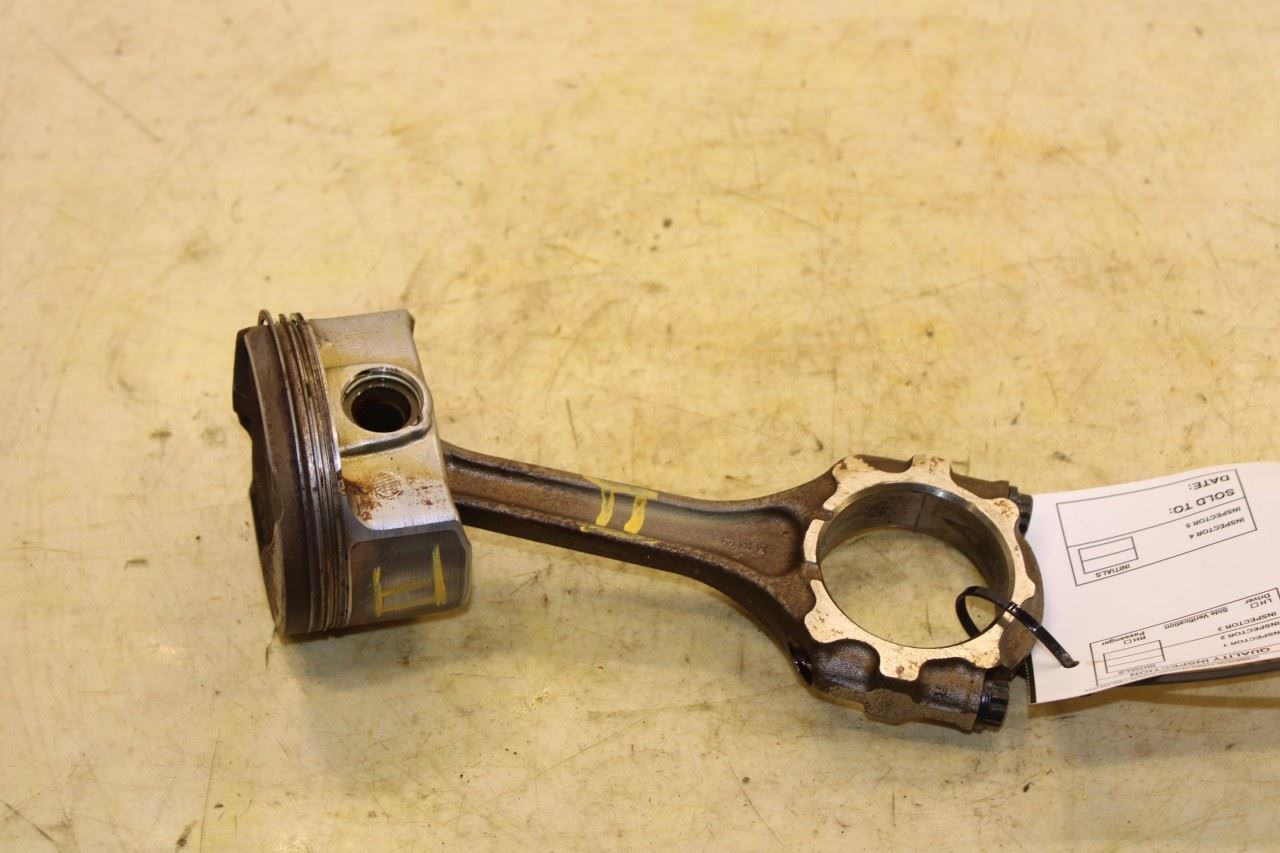 2010-17 Toyota Camry LE 2.5L Engine Piston No 2 w/ Connecting Rod 13211-0V011-A0 - Alshned Auto Parts