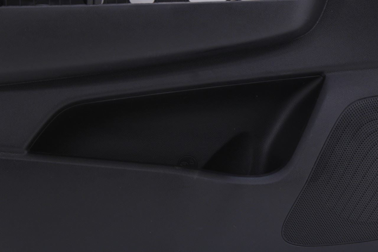 2017-2022 Kia Sportage Nightfall Front Left Side Door Trim Panel 82370-D9000 OEM8