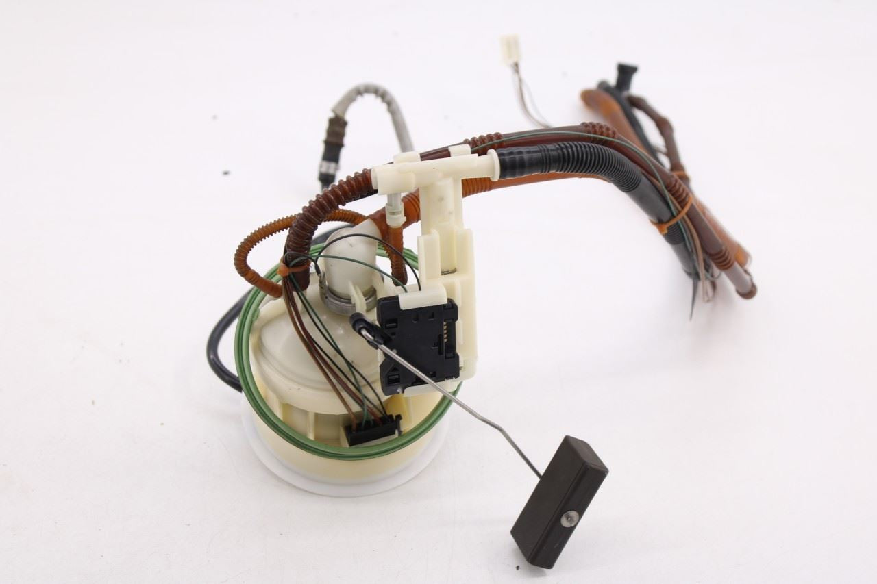2006-2009 Mercedes-Benz CLK350 3.5L In Tank Left Fuel Pump Assembly 20947013946