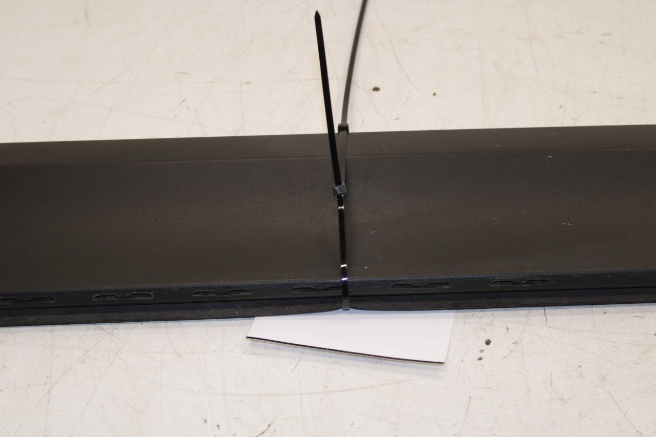 2011-17 BMW X3 xDrive28i Front Right Side Door Lower Molding 51137205780 *ReaD* - Alshned Auto Parts