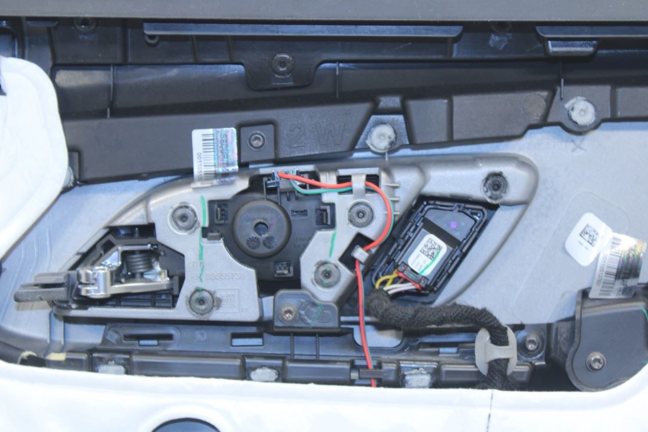 2019-2022 Chevrolet Blazer 2LT Front Right Passenger Door Trim Panel 84997665 - Alshned Auto Parts