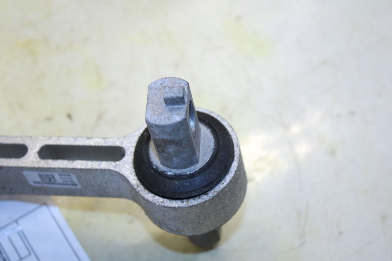 2014-2020 Maserati Ghibli 3.0L Engine Support High Link Rod Mount 670004869 OEM - Alshned Auto Parts