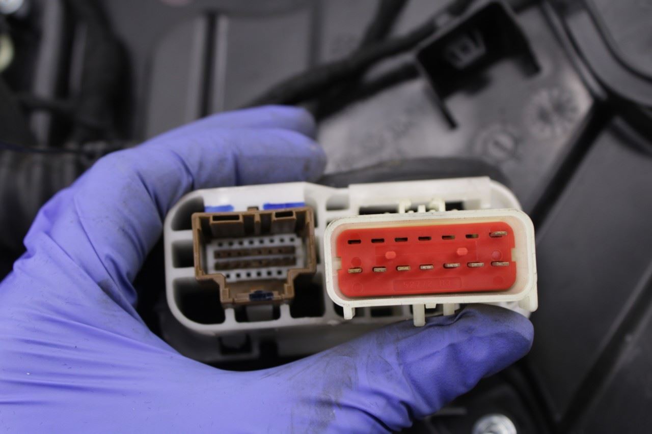 2011-22 Jeep Grand Cherokee Summit FR RH Door Window Regulator w/ Carrier Plate - Alshned Auto Parts