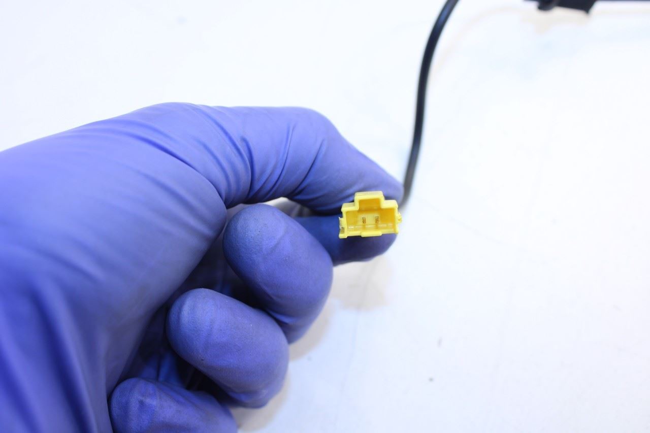 2012-15 Mercedes-Benz ML350 3.5L RWD Front Left or Right Side Seat Belt Buckle - Alshned Auto Parts