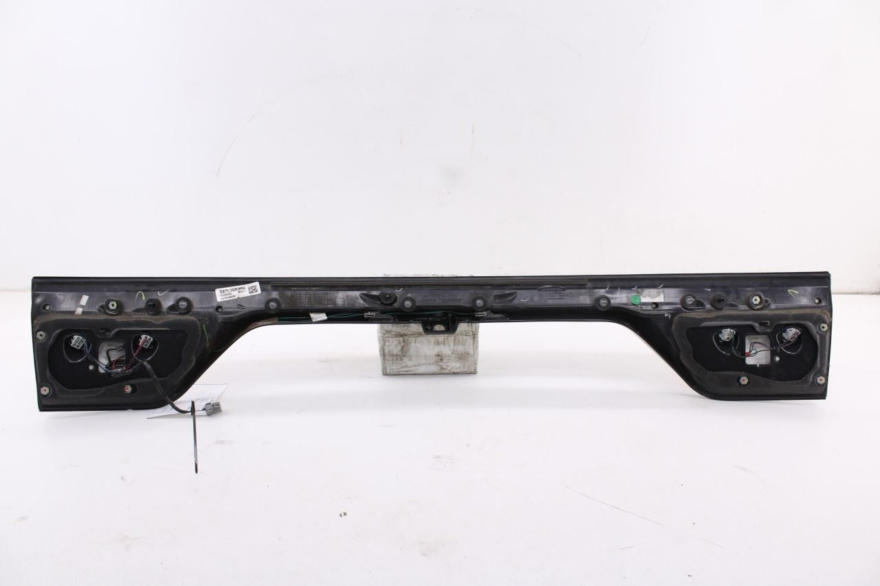 2014-2020 Dodge Durango SXT Rear Center Tail Light Lamp 68155950AF OEM - Alshned Auto Parts