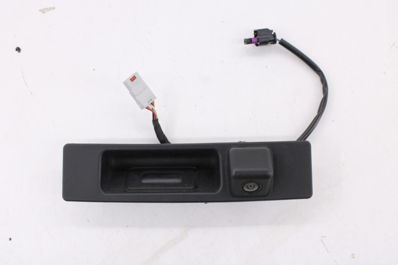 2018-2024 Chevrolet Equinox LT Rear Liftgate Lower Applique Pull Handle 846086590