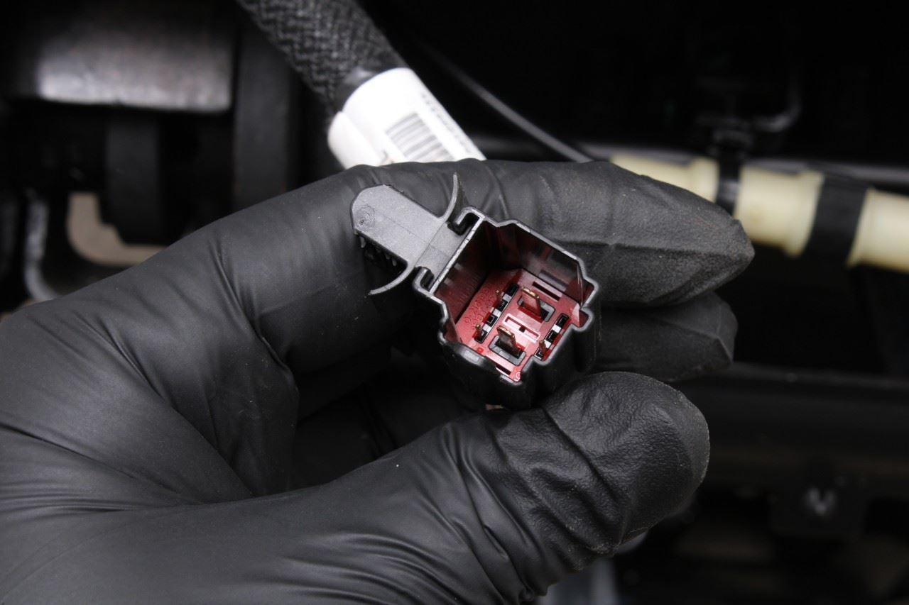 17-20 Chrysler Pacifica Limited 3.6L Rear Driver Left Side 2nd Row Seat Complete - Alshned Auto Parts