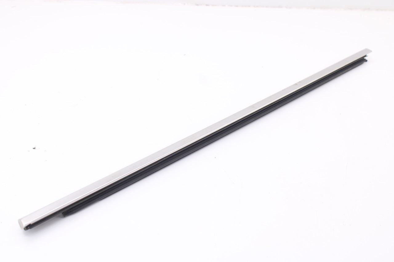 2018-2024 Chevrolet Equinox LT Rear Left Door Run Channel w/ Belt Outer Molding10