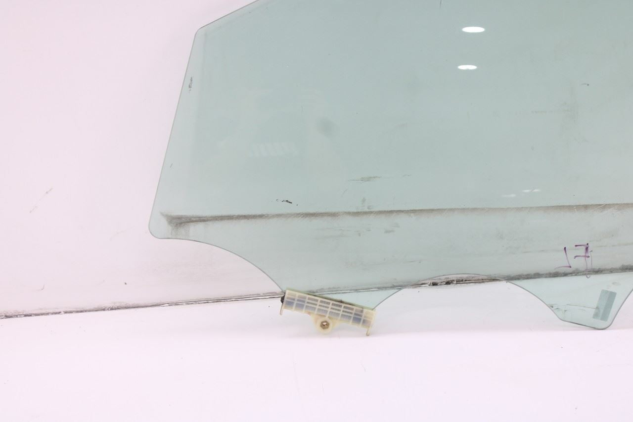 2016-2022 Kia Sportage Nightfall Front Left Door Window Movable Glass 82410D90304