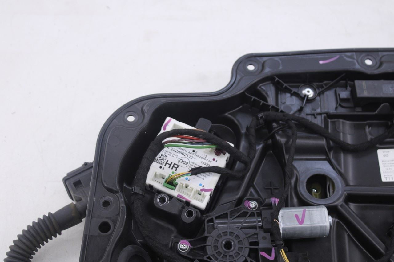15-21 Mercedes-Benz C300 4Matic RR RH Door Window Regulator w/ Carrier and Motor2