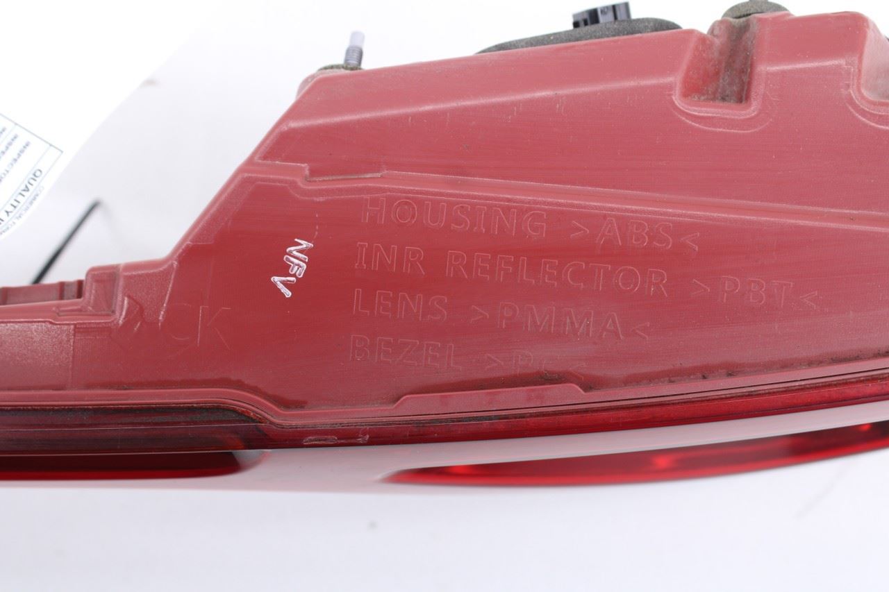 2018-2021 KIA Stinger GT2 AWD Rear Center Third Brake Light Lamp 92403-J5020 OEM - Alshned Auto Parts