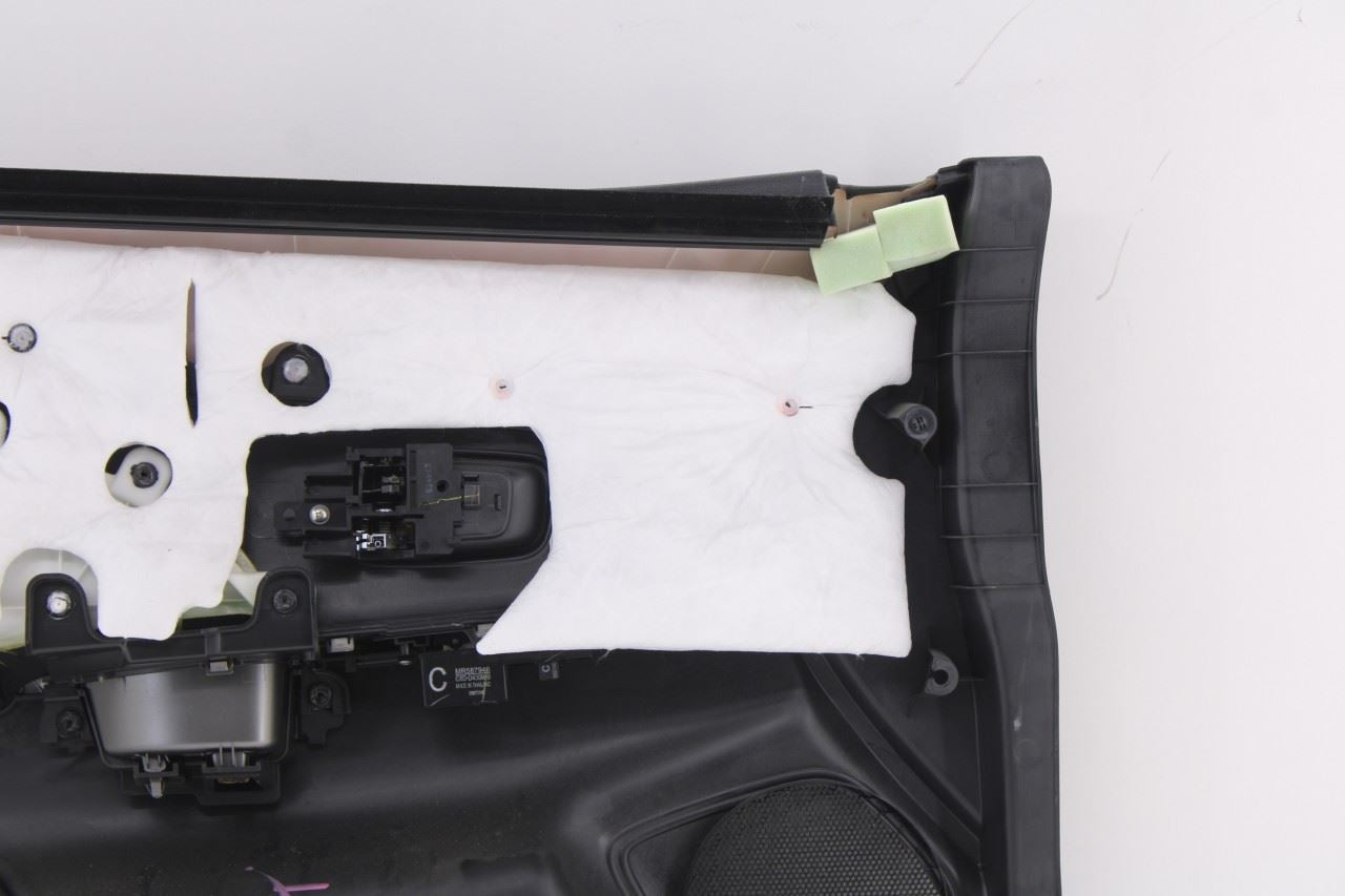 18-25 Mitsubishi Outlander Sport SE Front Right Side Door Trim Panel 7221D552XA13