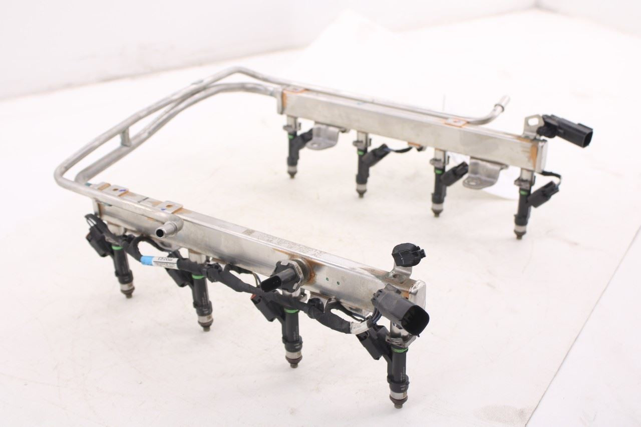 21-26 Ford F150 XLT Supercrew 5.0L Manifold Fuel Supply Port Rail with Injectors10
