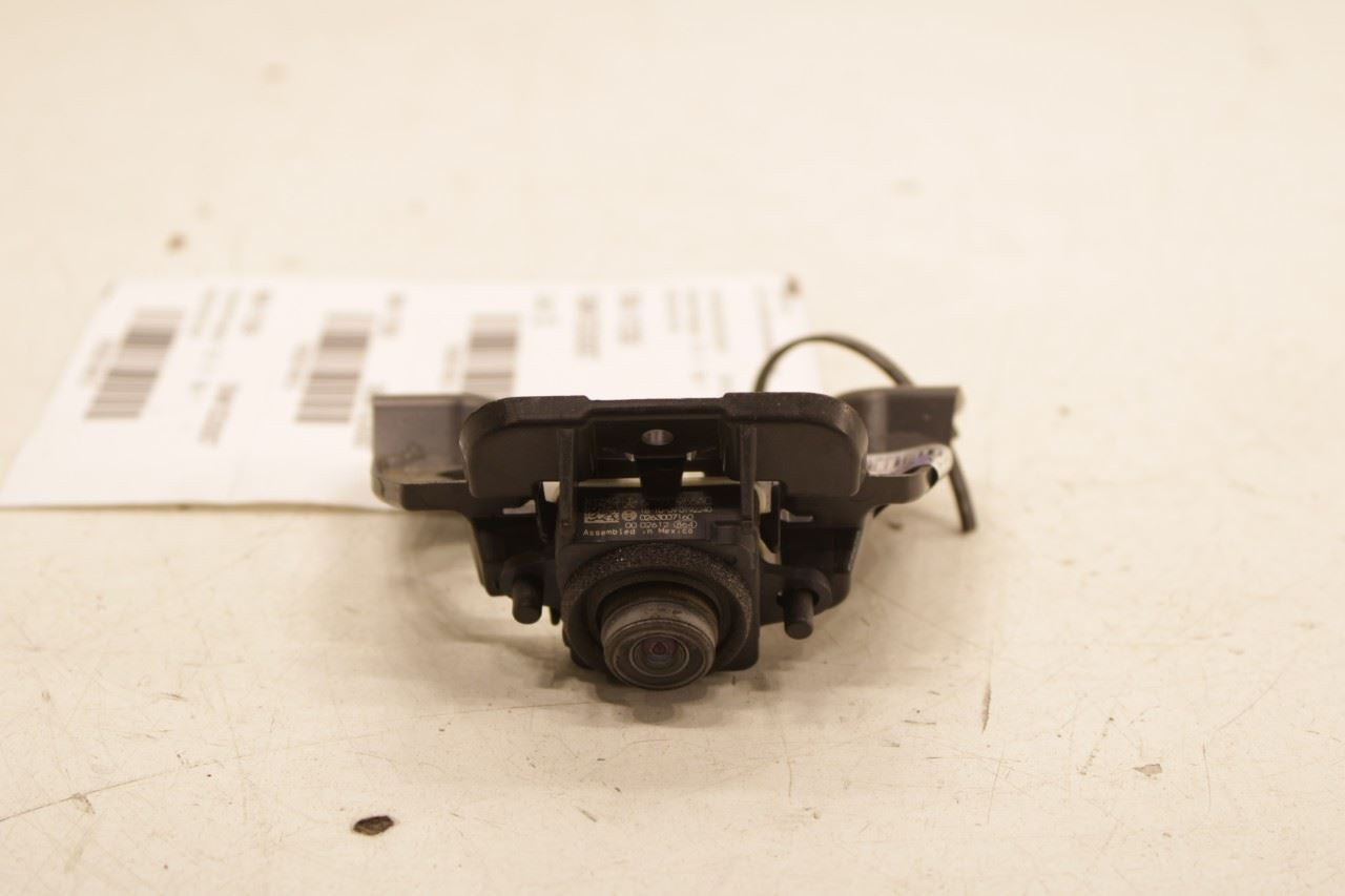 2019-23 Jeep Cherokee Latitude 3.2L Rear Backup Camera w/ Bracket 68360986AC OEM - Alshned Auto Parts