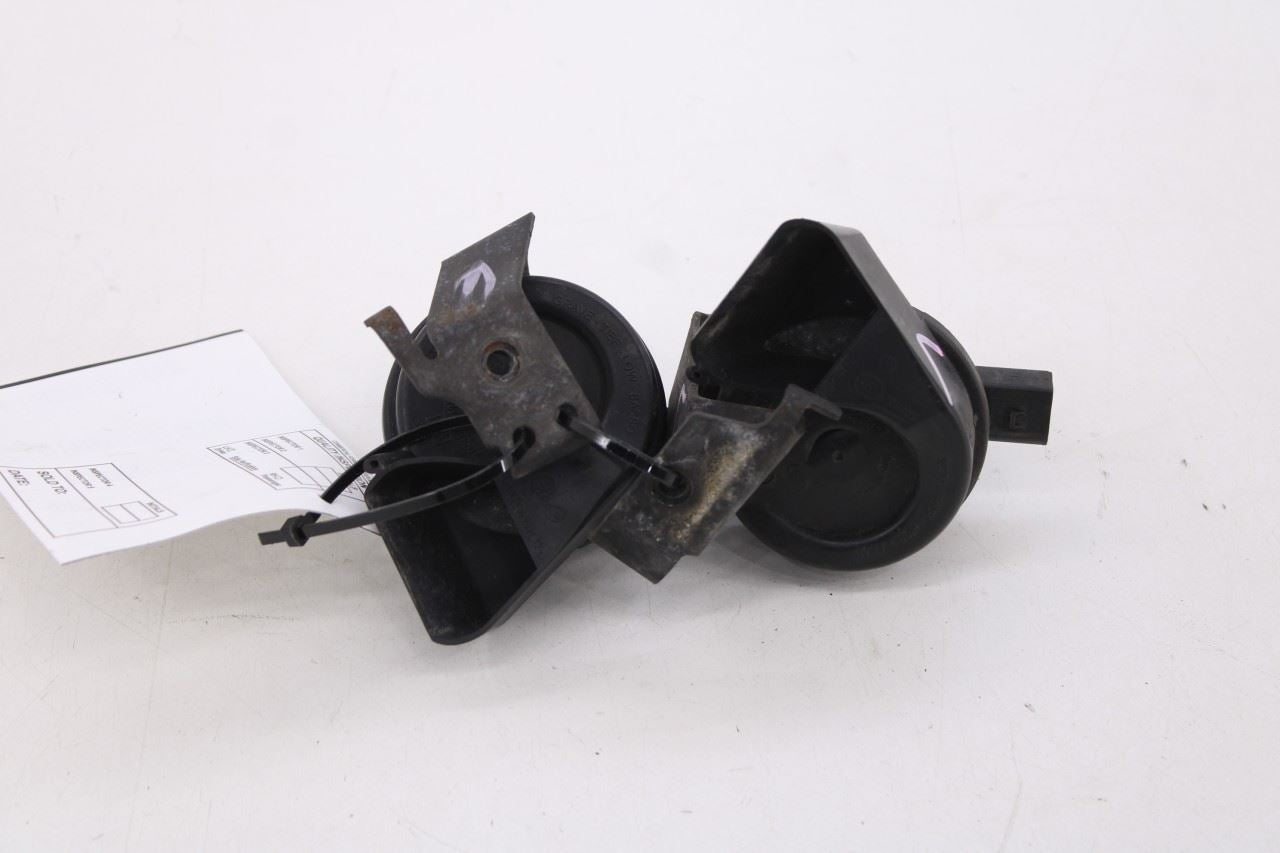 2011-2016 Porsche Cayenne S High and Low Note Horn w/ Bracket 958-951-184 OEM2