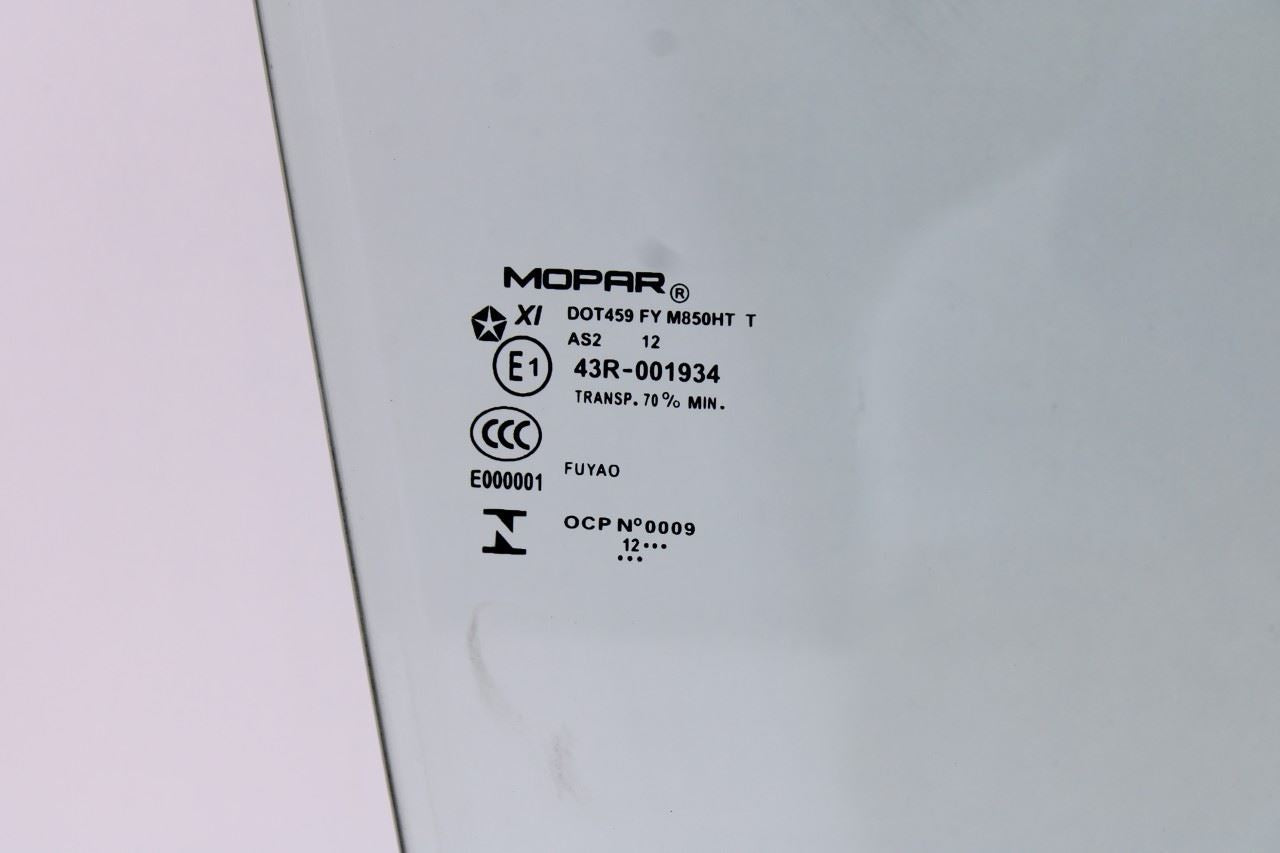 11-21 Jeep Grand Cherokee Limited Front Right Side Door Window Glass 68068670AC - Alshned Auto Parts