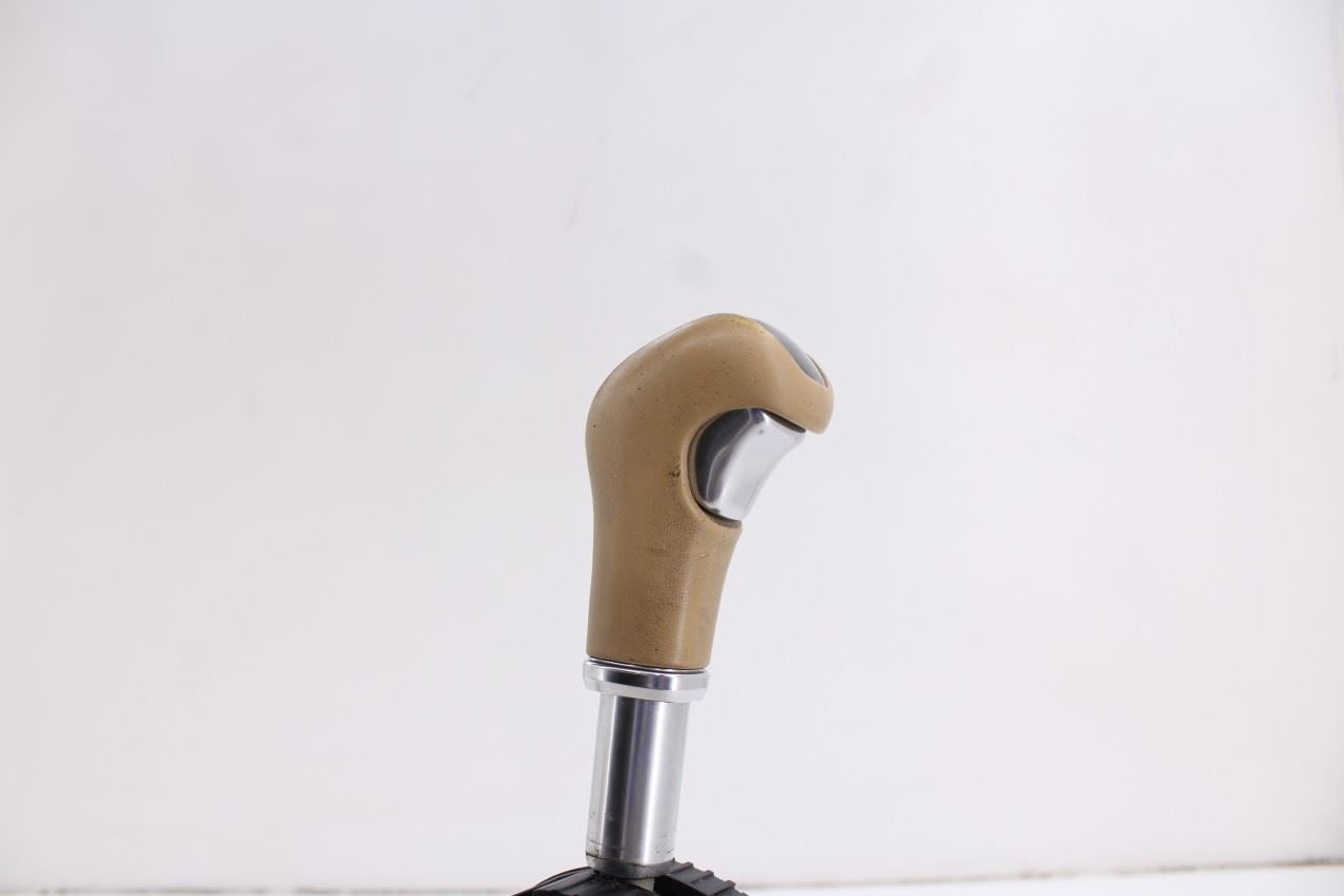 11-18 Porsche Cayenne S 4.8L AWD Automatic Transmission Gear Shifter Lever Knob - Alshned Auto Parts