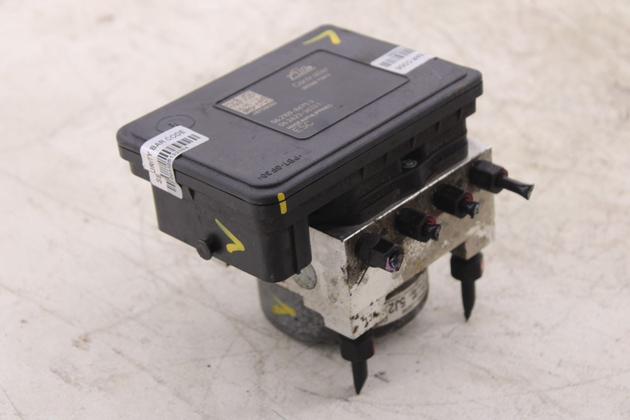 2019-2021 Hyundai Veloster 2L ABS Anti Lock Brake Pump Control Module 58900J32008