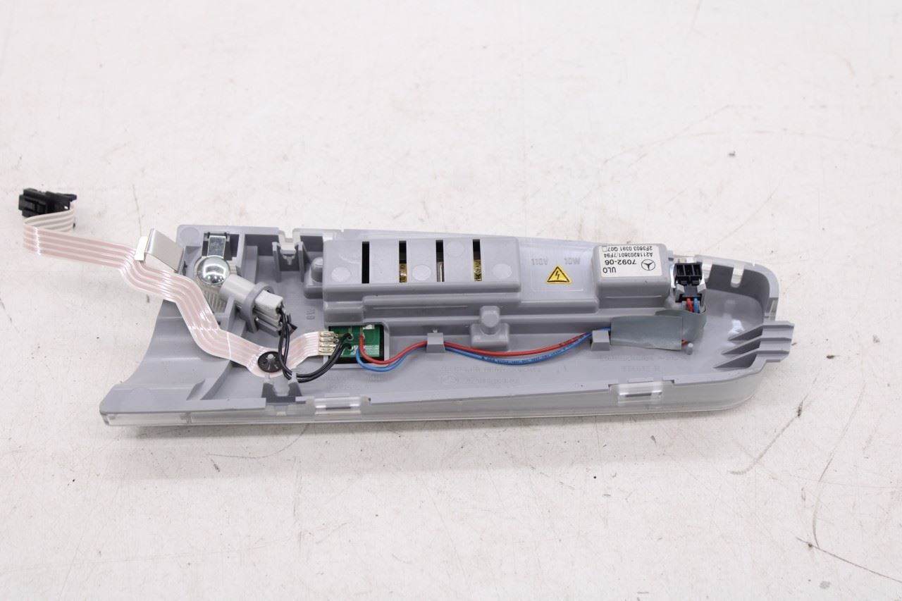 02-09 Mercedes-Benz E500 5.0L RWD Right Side Center Overhead Reading Light Lamp - Alshned Auto Parts