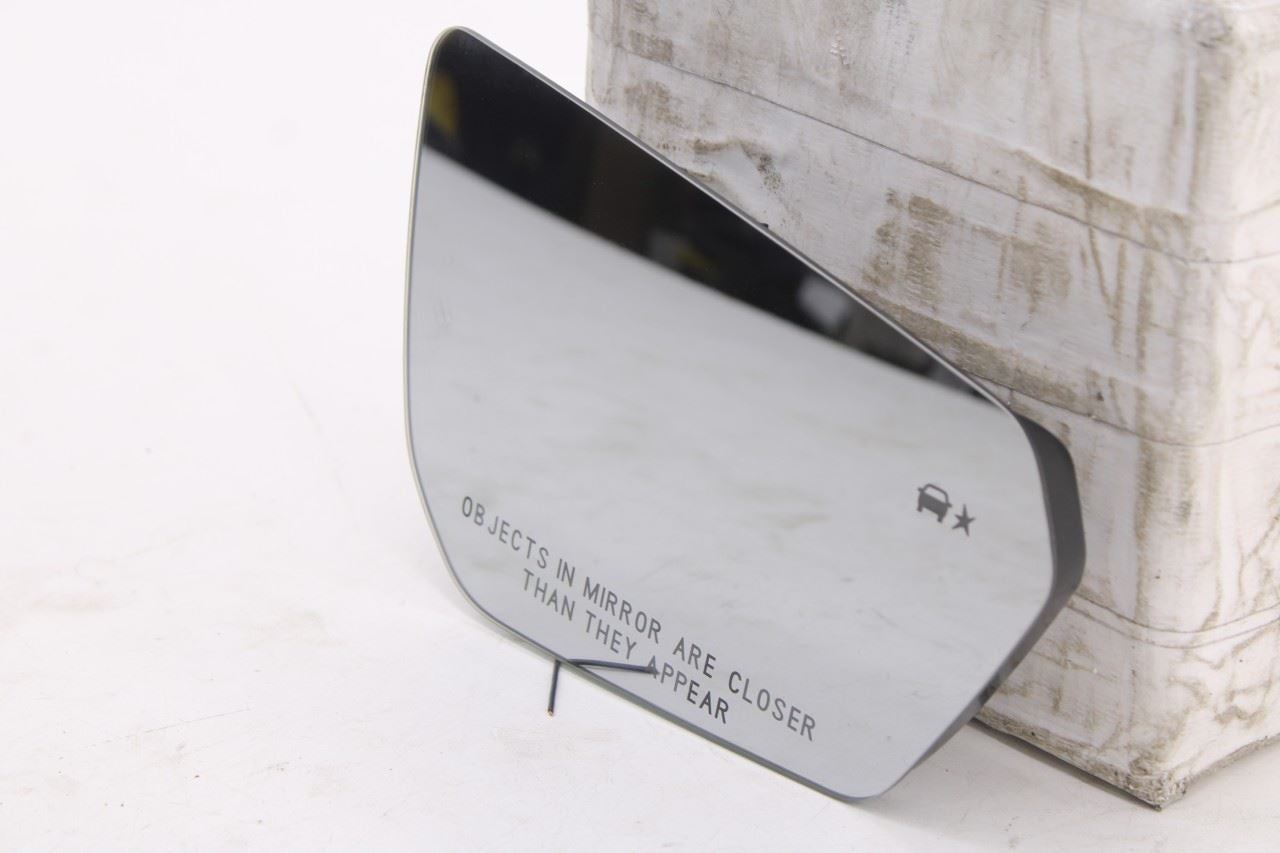 18-24 Chevrolet Equinox LT FWD Front Passenger Right Side Rear View Mirror Glass3