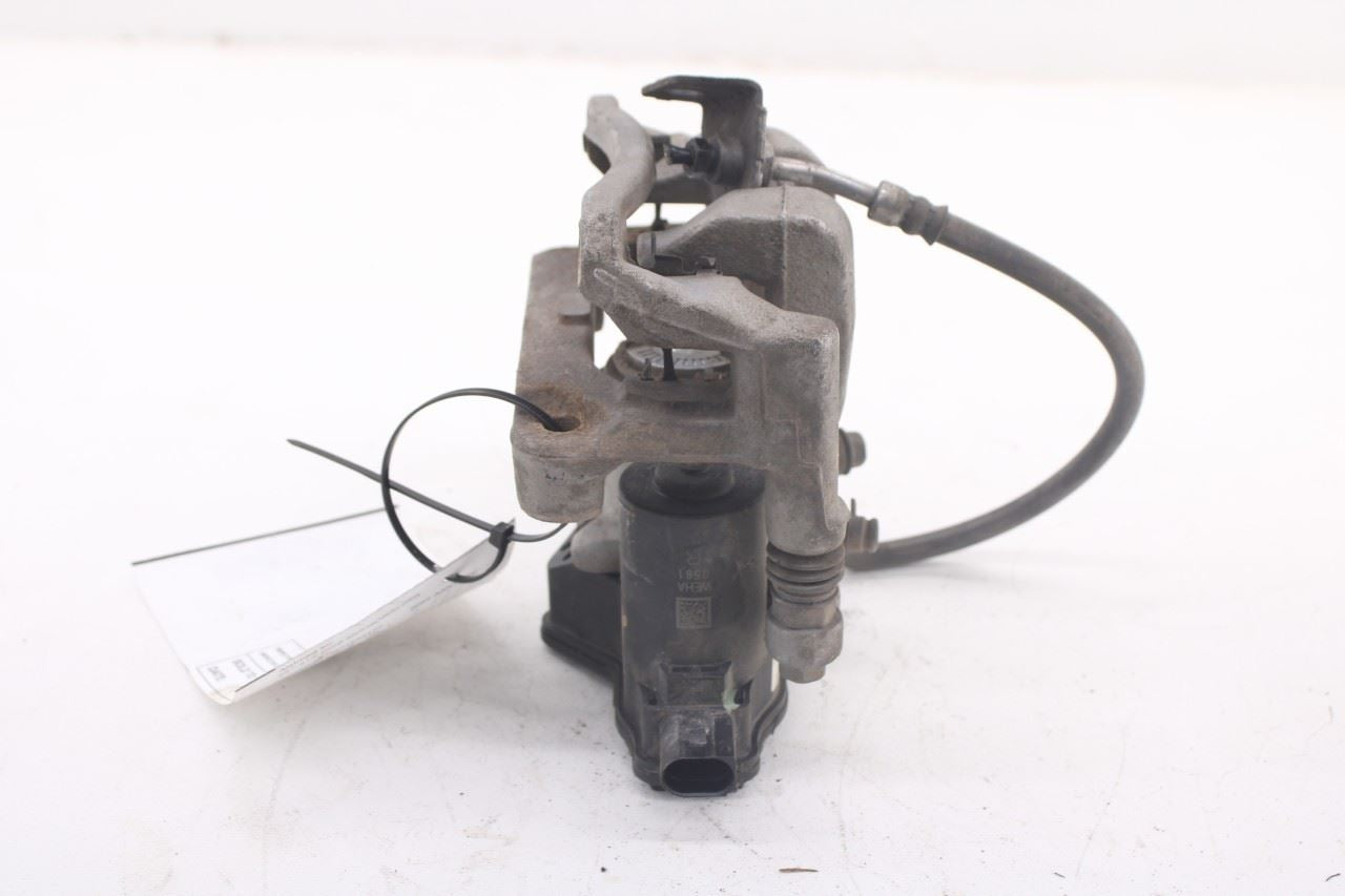 2021-2026 Hyundai Santa Fe SEL Rear Right Side Brake Disc Caliper 58311-P2A306