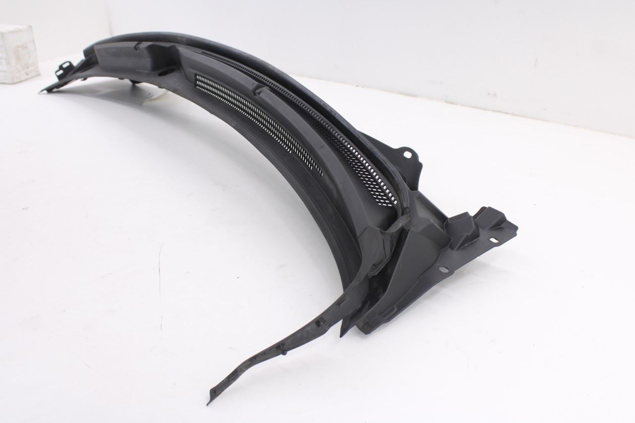 2018-2024 Chevrolet Equinox LT Front Windshield Cowl Vent Grille Panel 8493187814