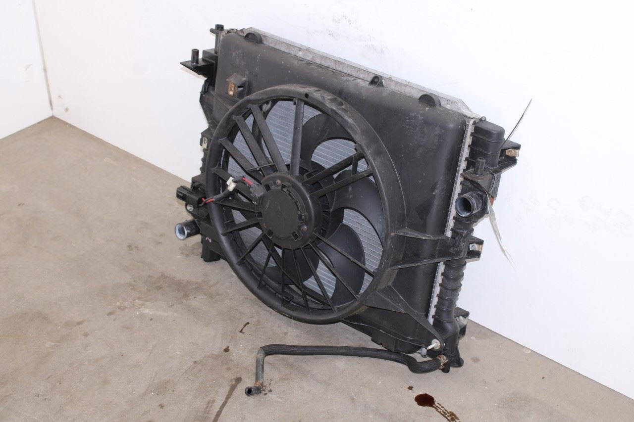 09-10 Ford Mustang Conv V6 4.0L Engine Radiator w/ Cooling Fan Motor Assy *ReaD*8