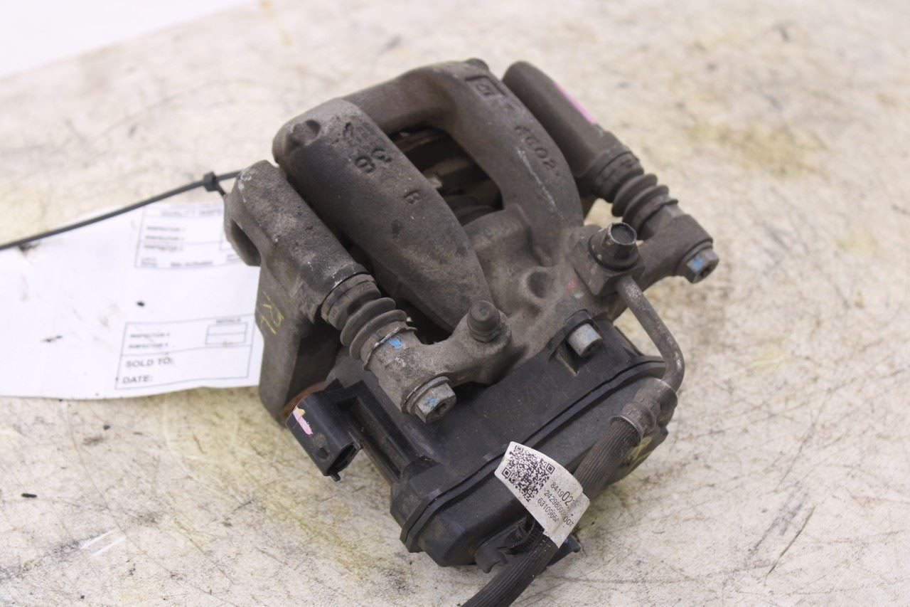 2018-2024 Chevrolet Equinox LT 1.5L FWD Rear Driver Left Side Brake Disc Caliper3