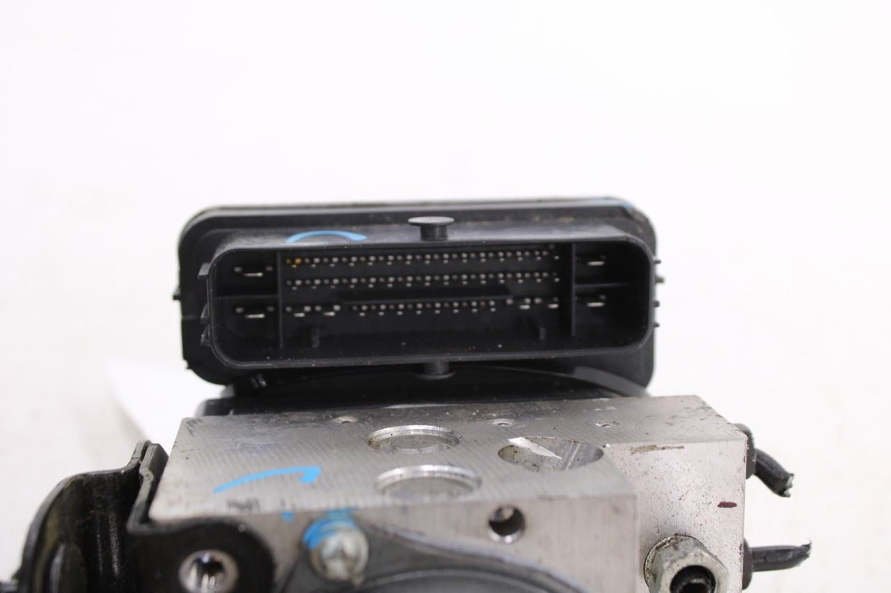 23-25 Toyota Corolla LE 2L ABS Anti Lock Brake Pump Control Module 44050-02M019
