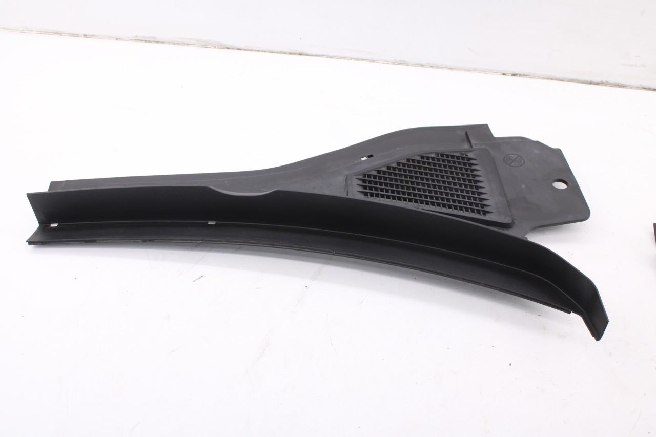 2019-2026 Volkswagen Jetta SE Front Windshield Cowl Vent Panel 17B-819-404-A OEM5