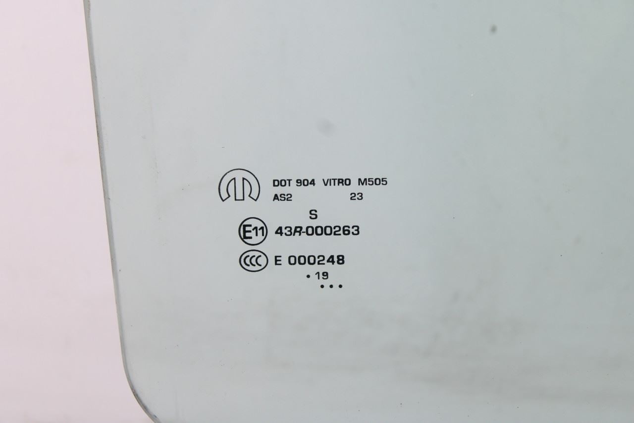 2008-20 Dodge Grand Caravan SXT Front Right Door Window Movable Glass 4894610AB6