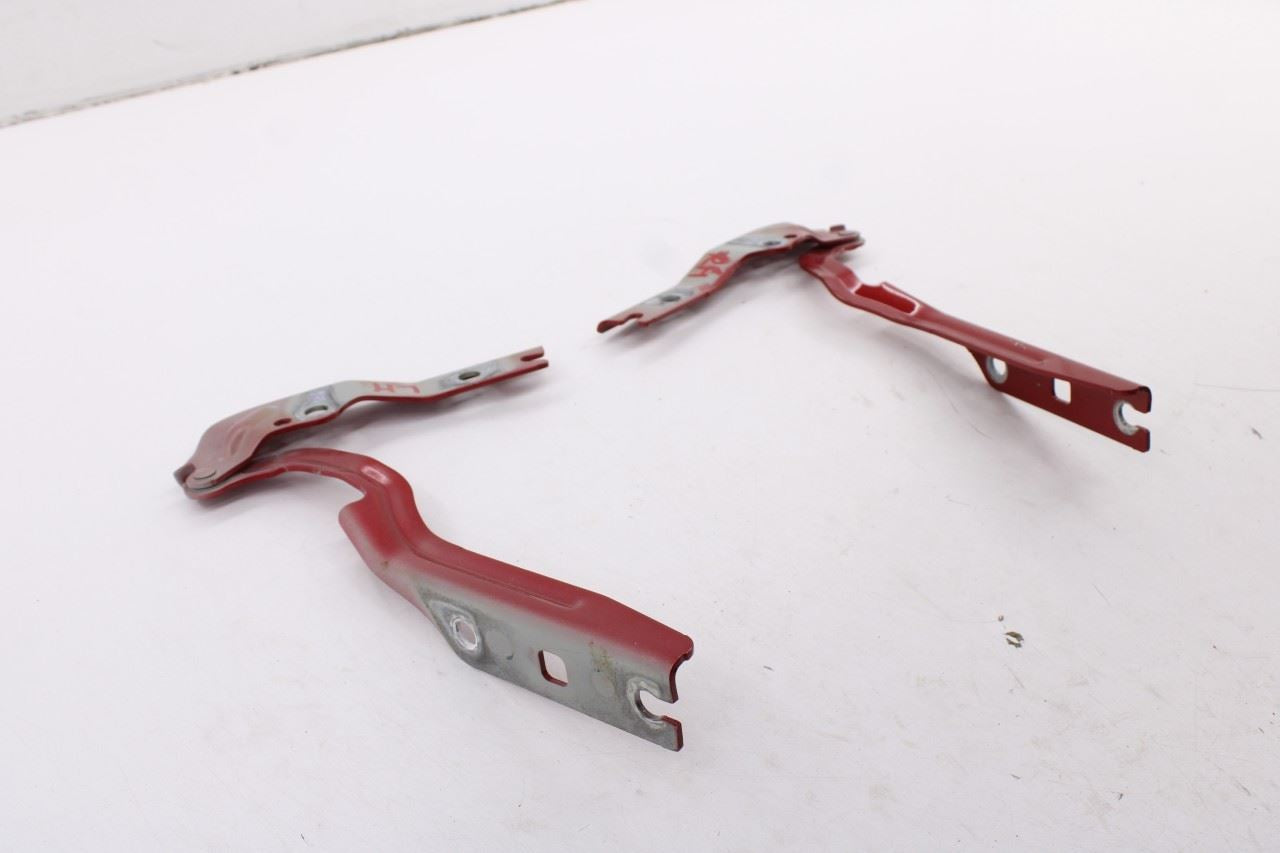 19-26 Volkswagen Jetta SE Front Right Passenger and Left Driver Side Hood Hinge5
