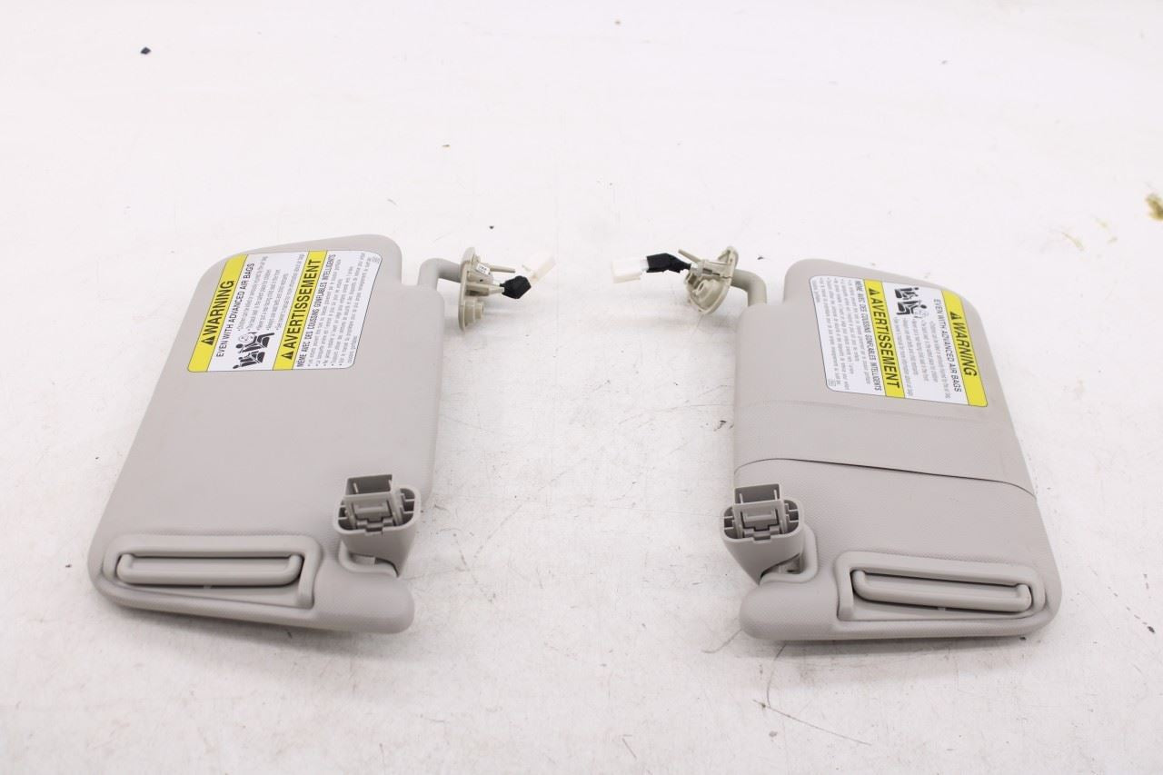 17-23 Subaru Impreza Limited Front RH and LH Sun Visor Set w/ Illuminated Mirror0