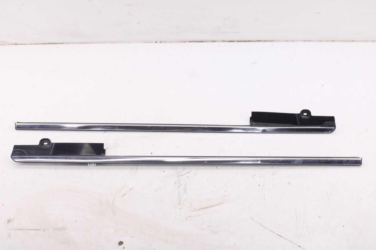 08-20 Dodge Grand Caravan SXT Rear RH and LH Quarter Panel Exterior Molding Set0