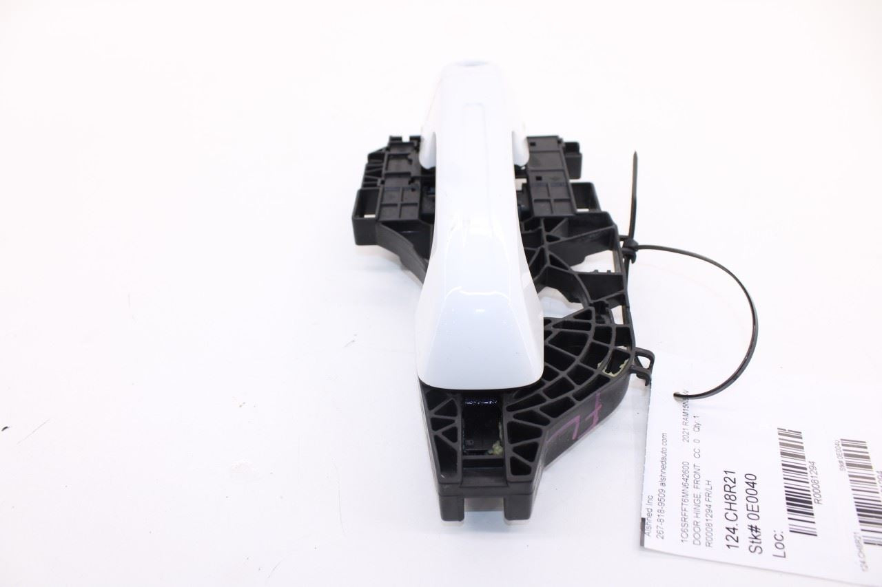 2019-24 Ram 1500 Big Horn Crew Cab 5.7L 4WD Front Left Side Door Exterior Handle7