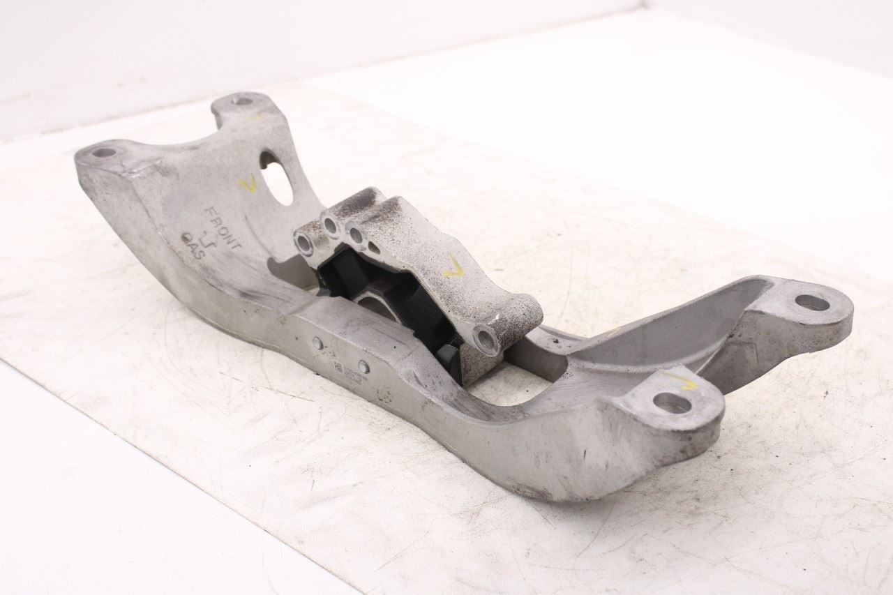 2020-2026 Ford Explorer Interceptor 3.0L AWD Transmission Crossmember Insulator10
