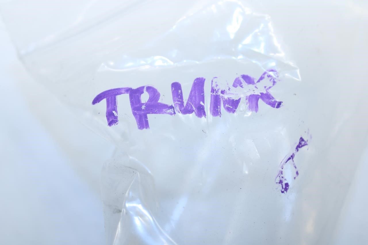 2017-2023 GMC Acadia SLT-1 Rear Liftgate RH and Left Side Hinge Set 84102006 OEM - Alshned Auto Parts